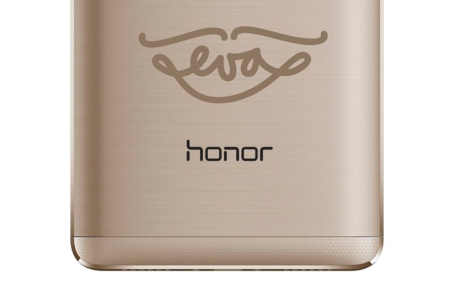 Nový smartphone Honor 5X představen