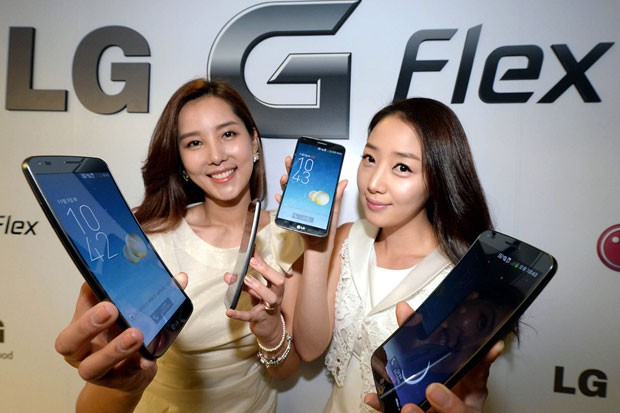 Zakřivený LG G Flex v prodeji v únoru