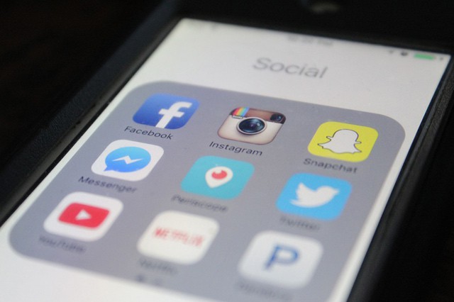 Facebook opět kopíruje Snapchat