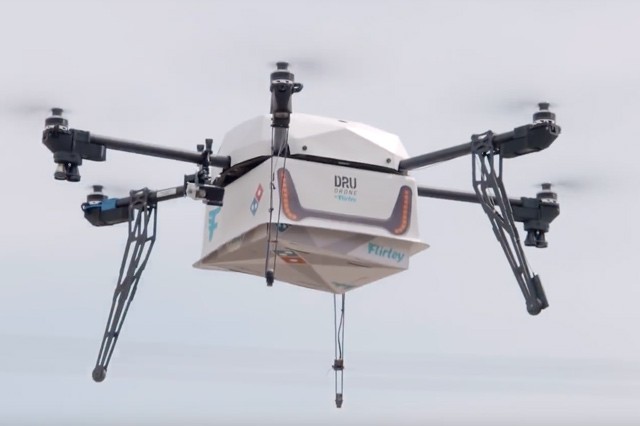 Pizzu vám nyní nově doručí i dron