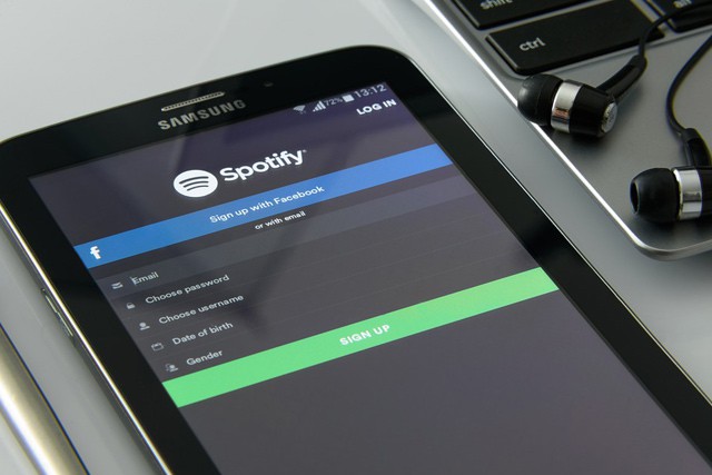 Čeští studenti mohou mít Spotify už za 80 korun