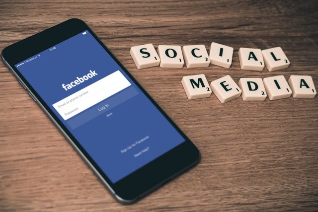 Facebook chce mít vlastní televizní seriály