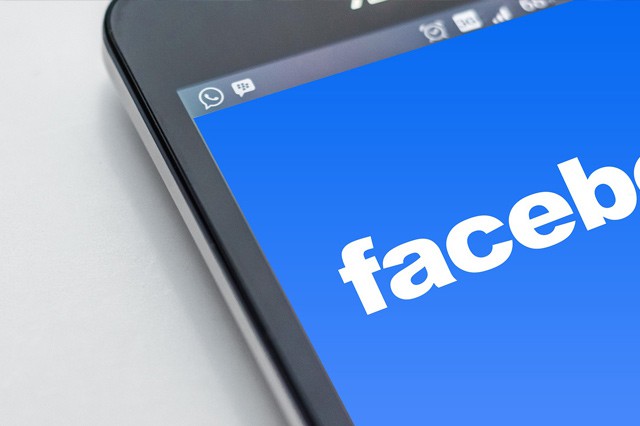 Facebook: Více přátel, méně reklamy