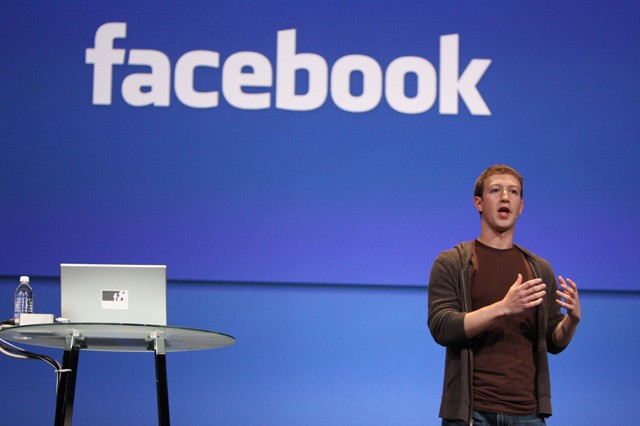 Falešní Zuckerbergocé okrádají uživatele Facebooku