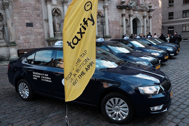 Appka Taxify bude fungovat už jen pro Prahu