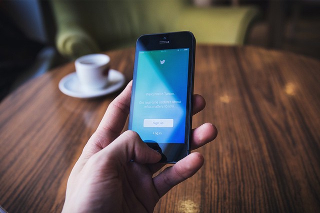 Twitter testuje uspávání příspěvků a další