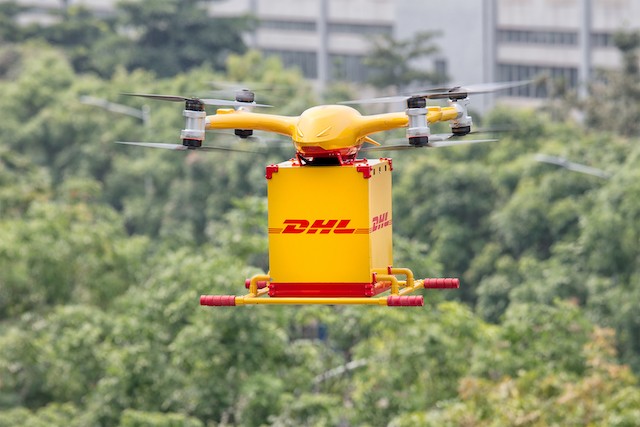 DHL doručuje v Číně zásilky v Číně autonomními drony