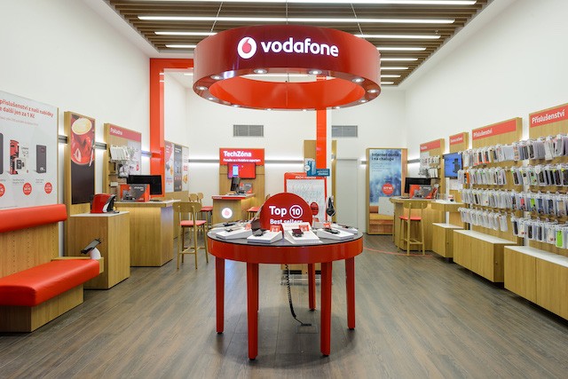 Evropská komise povolila Vodafonu převzít UPC