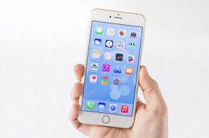 iPhone přináší rekordní úspěchy pro Apple
