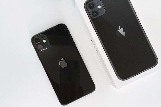 Nové iPhony mají problém s poškrábanými displeji