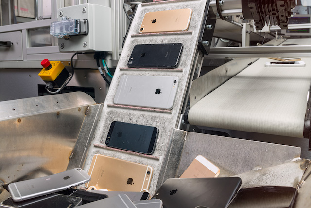 100% recyklovatelný iPhone: Apple chce znovu využívat starší komponenty