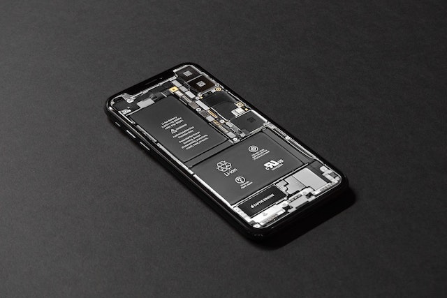 Apple má problém, 5G modemy od Qualcommu se nevejdou do letošních iPhonů