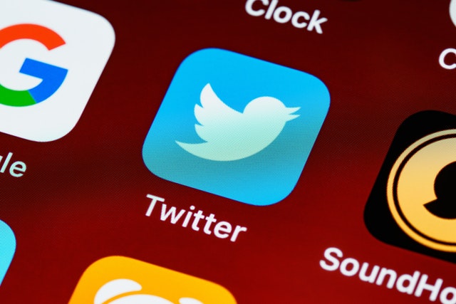 Co v roce 2020 hýbalo Twitterem?