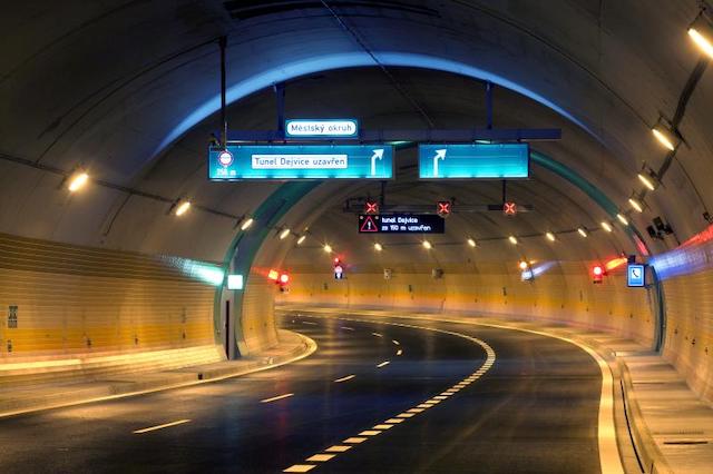 V pražském tunelu Blanka bude brzy možné využívat GPS