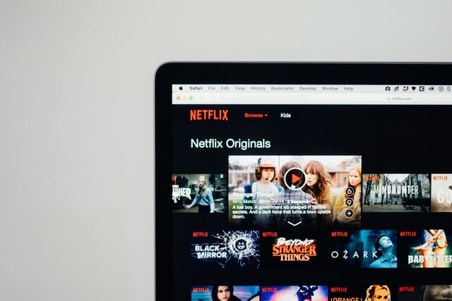 Netflix podepsal smlouvu se Sony: Získal exkluzivní práva na nové filmy