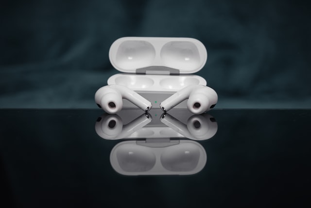 AirPods 3 vyjdou ještě letos, AirPods Pro 2 až příští rok