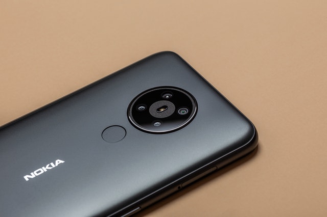 Nokia do roku 2023 zruší 10 tisíc pracovních míst