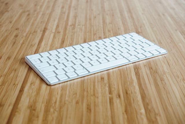 Apple spustil prodej samostatných klávesnic Magic Keyboard s TouchID