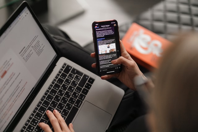 Mobilní data využívá 64 % Čechů, neomezený internet většina z nich nechce