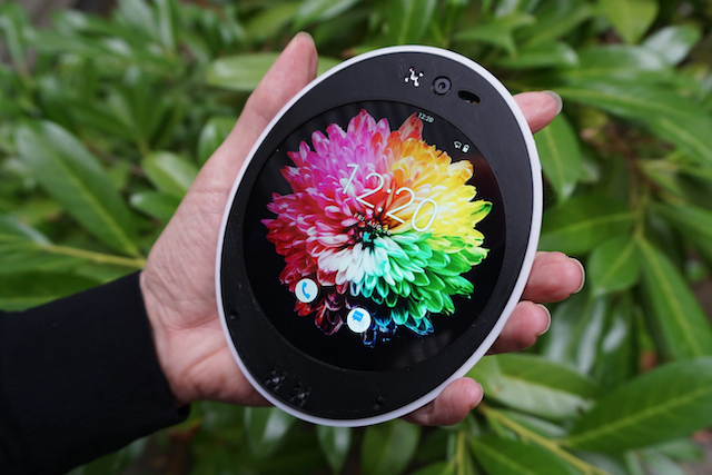 Nudí vás klasické smartphony? Kupte si kulatý Cyrcle Phone