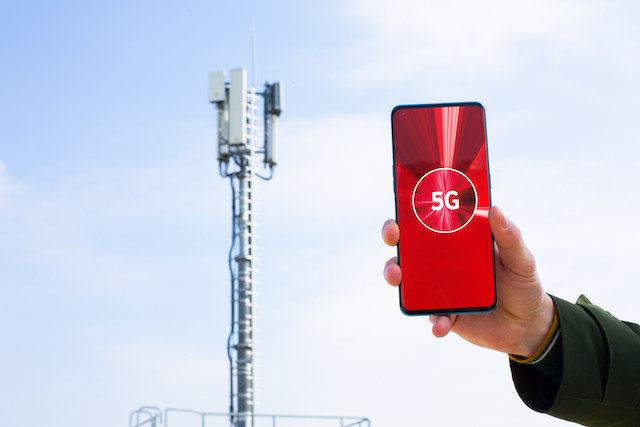 5G telefony tvoří 60 % všech prodaných mobilů, ukazují data Vodafonu