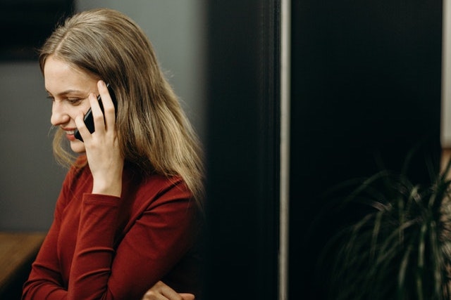 NÚKIB varuje před podvodnými telefonáty, podvodníci se vydávají za zaměstnance Microsoftu