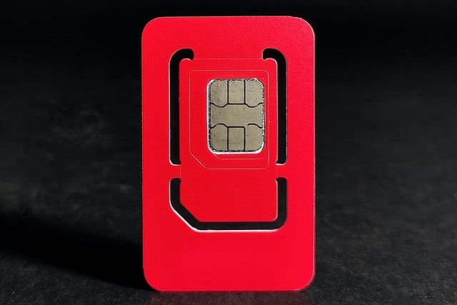 Počet aktivních SIM karet v Česku vzrostl na 14,6 milionu