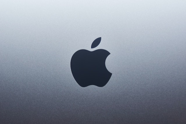 Apple plánuje přesunout výrobu Apple Watch a MacBooků do Vietnamu