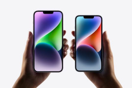 Dcera Steva Jobse si rýpla do Applu, na Instagramu zveřejnila mem o iPhonu 14