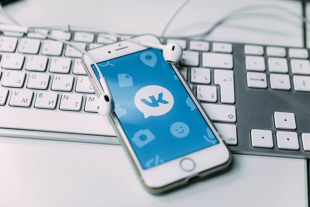 Apple odstranil největší ruskou sociální síť z App Storu