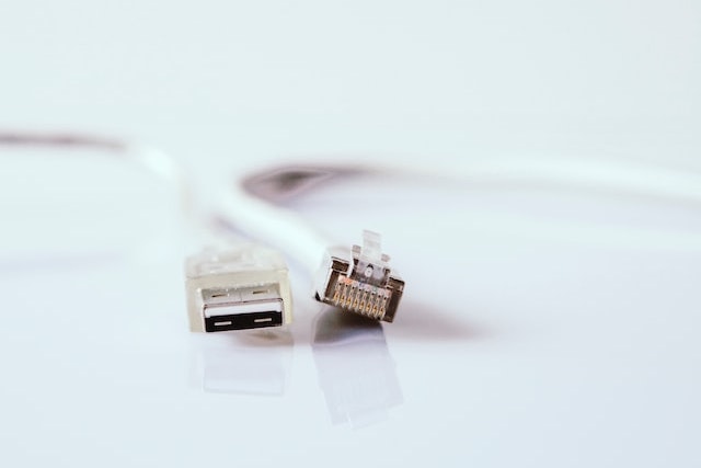 Česko má skoro 4 miliony aktivních přípojek k internetu