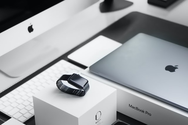 Apple začne v roce 2024 vyrábět vlastní obrazovky