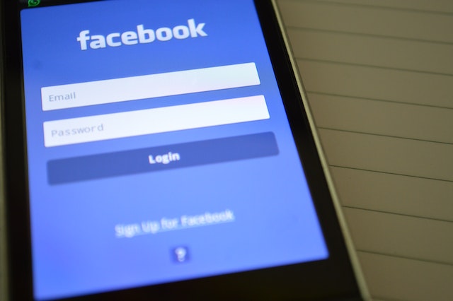 Facebook má nyní 2 miliardy uživatelů