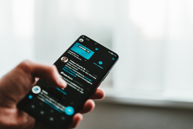 Twitter opouští kodex EU proti dezinformacím