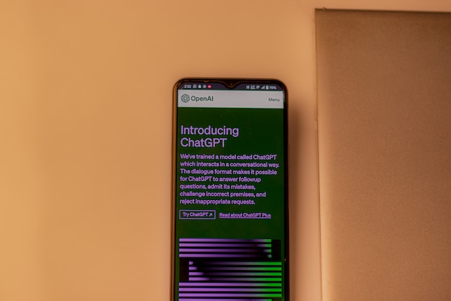 Aplikace ChatGPT už je dostupná i v Česku