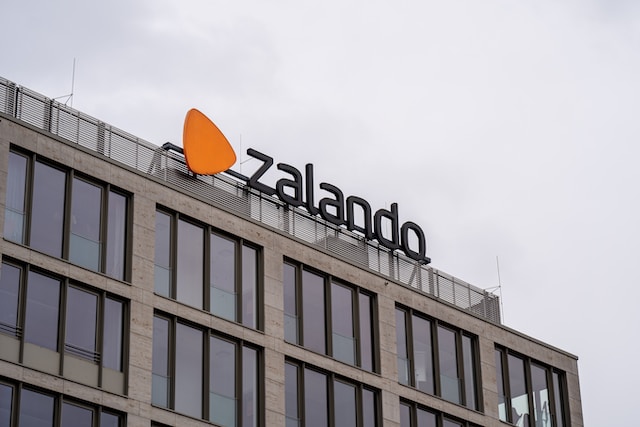Zalando žaluje Evropskou komisi kvůli novým pravidlům pro online obsah
