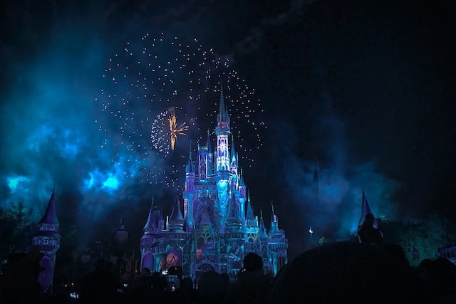Disney vypsal inzeráty na nové AI pozice, chce tak snížit náklady