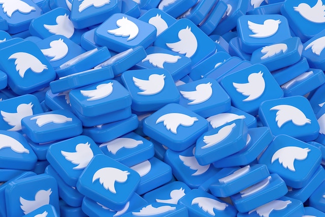 Elon Musk vydraží stovky předmětů z ústředí Twitteru