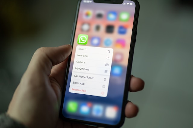 WhatsApp navázal spolupráci s DocuSign, nyní můžete v aplikaci podepsat i smlouvu