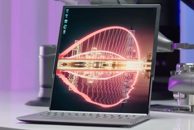 Lenovo představilo notebook s rolovacím displejem