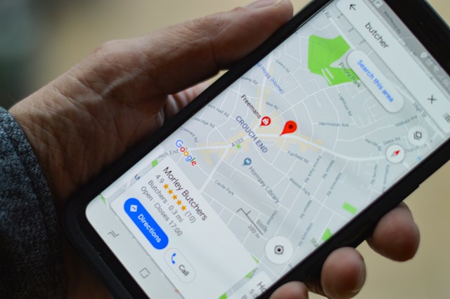 Google loni z Google Map odstranil o 45 % více falešných recenzí než v roce 2022