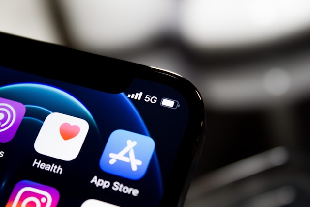 Americká vláda obvinila Apple ze zneužívání svého postavení na trhu se smartphony