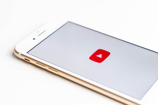 YouTube testuje nové tlačítko Přehrát něco