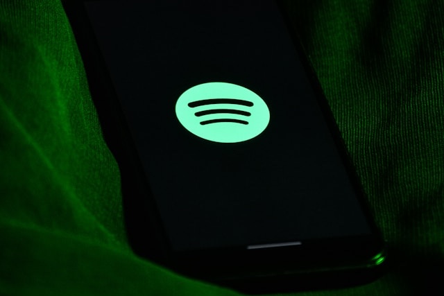 Spotify vyplatilo v roce 2024 na tantiémách 10 miliard dolarů