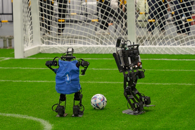 V Číně se konal zápas humanoidních robotů ve fotbale