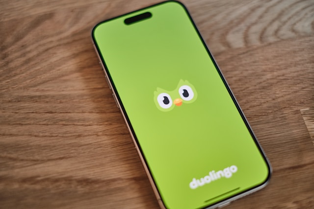 Duolingo nebude propouštět zaměstnance, prohlášení o AI-first firmě bylo špatně pochopeno