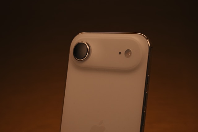 iPhone Air je první telefon, které má všechny klíčové čipy přímo od Applu
