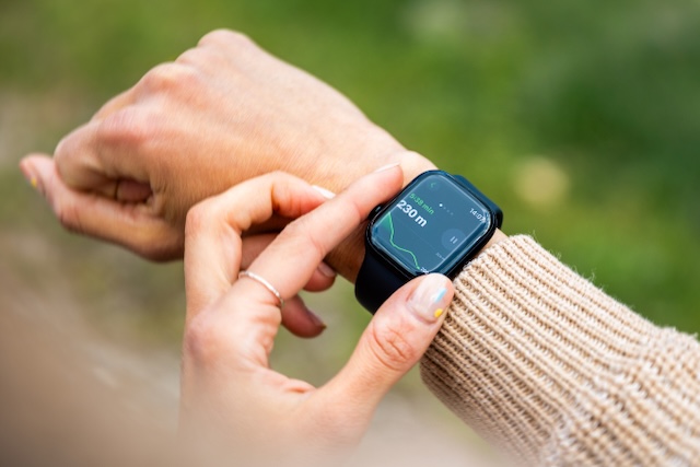 Mapy.com nově fungují i na chytrých hodinkách