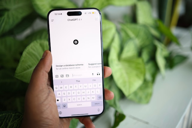 OpenAI vydělává na reklamě v ChatGPT miliardu dolarů ročně